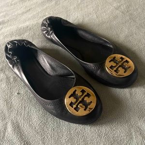 Tory Burch Black Flats Size 6